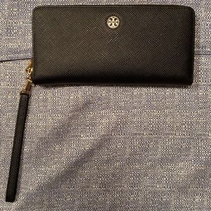 Black Tori Burch Wallet